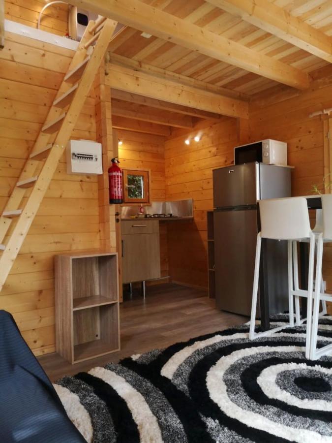 Le Petit Chalet De Nimes Shantay Youstay Eksteriør billede